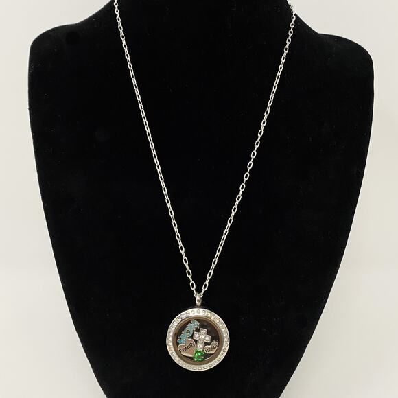 NWOT ORIGAMI OWL Locket Necklace Charms Mom Nana Family Cross Crystals $130 msrp - Picture 2 of 6